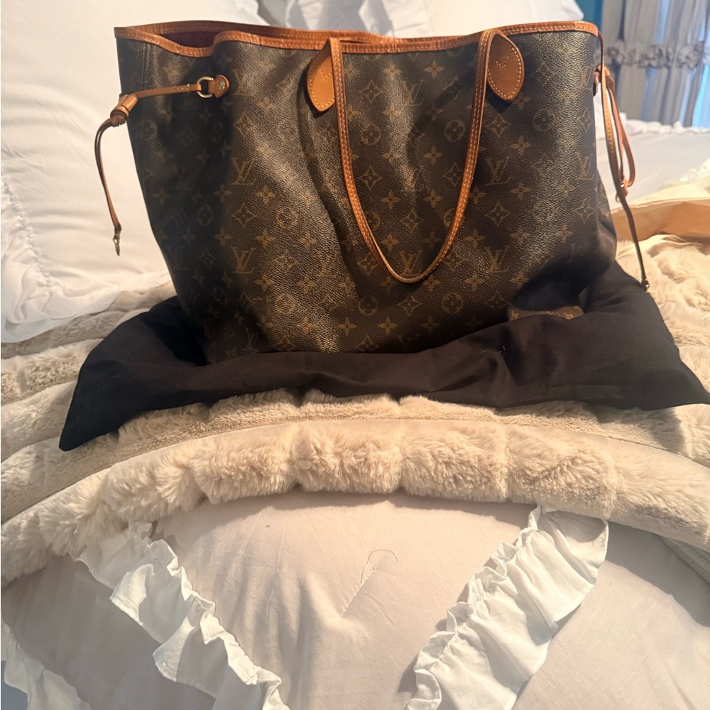 Louis Vuitton Classic Brown Monogram Tote